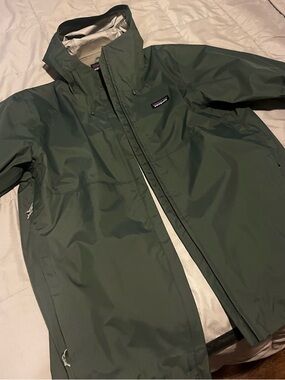 Patagonia Green Men’s Rain Jacket